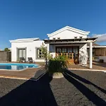 Villa Mo Luxury Heated Pool Playa Blanca (Lanzarote)