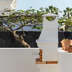 Mo Luxury Heated Pool Playa Blanca (Lanzarote)