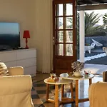Villa Mo Luxury Heated Pool