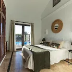 Villa Mo Luxury Heated Pool *