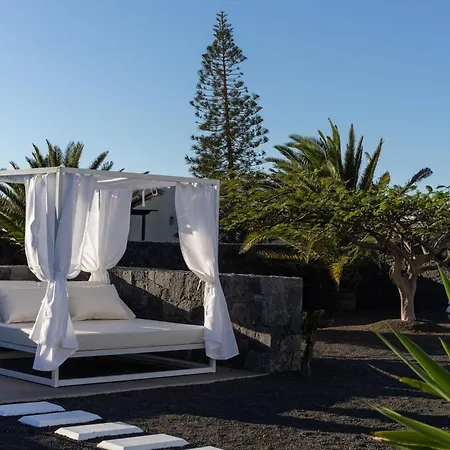 Mo Luxury Heated Pool Villa