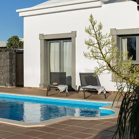 Mo Luxury Heated Pool * Playa Blanca (Lanzarote)