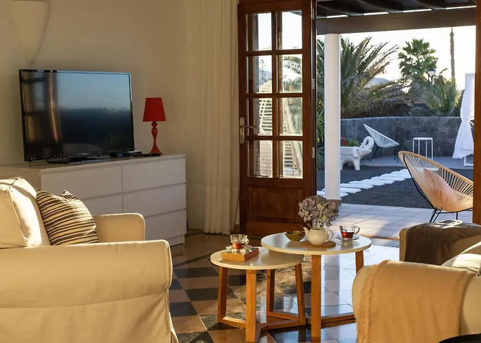 Mo Luxury Heated Pool * Playa Blanca (Lanzarote)