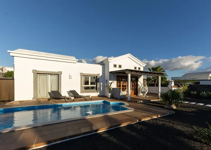 Mo Luxury Heated Pool Villa