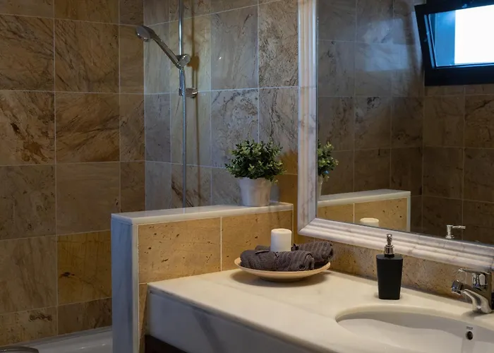 Mo Luxury Heated Pool Villa *